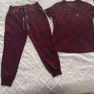 Figs Women’s Burgundy Scrub Set